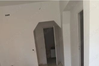 Inchiriez spa?iu comercial 80 mp, renovat, gata de utilizare!