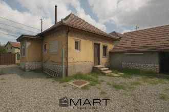 Casa de renovat 3 camere + teren 500mp Lazaret