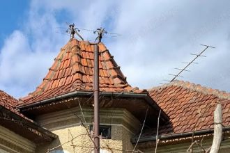 Casa si teren de vanzare