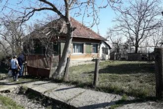 Vand casa in Bab?a (jud. Satu Mare) sau schimb cu garsoniera in Baia Mare