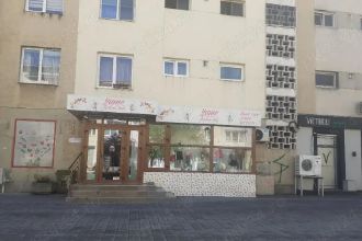Ofer pentru inchiriere spatiu comercial situat ultracentral in Pitesti