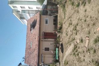 Vand casa an cartier combinat