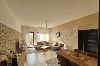 Vand apartament 3 camere