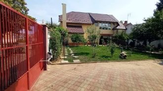 Casa individuala cu 5 camere in Banu Maracine