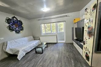 PROPRIETAR inchiriez apartament 2 camere Soarelui