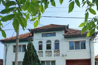 Casa cu livada ?i teren 2000 mp de vanzare Carpinet, Bihor