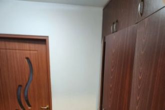 Vand apartament 3 camere
