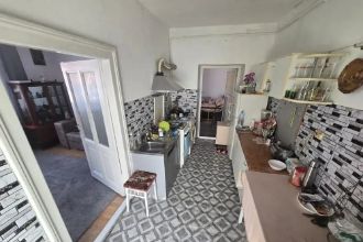 vand apartament la casa