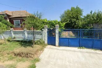 casa cu gradina in sat