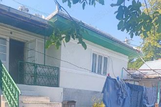 Vand casa in sat Buznea sau schimb cu apartament