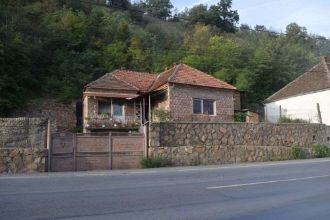 Casa si teren in Lipova jud. Arad (Licitatie/Executare silita)