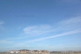Teren-60 ha/intravilan /pret 15 euro/mp.