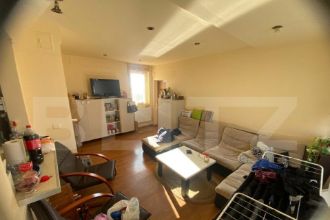 Apartament cu 3 camere semidecomandat, mobilat in Central