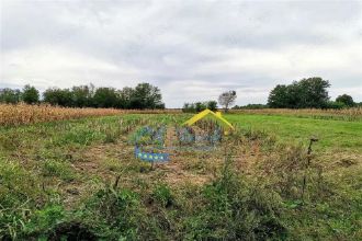 Teren intravilan de vanzare, Com. Sirna