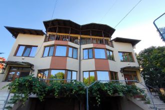 Casa cu 12 camere in Brancoveanu