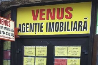 Spatiu comercial, 160 mp in Central