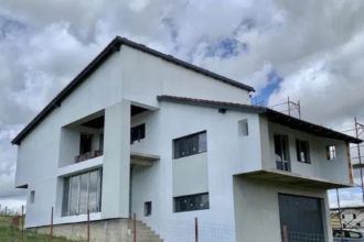 Casa individuala cu 5 camere in Chinteni