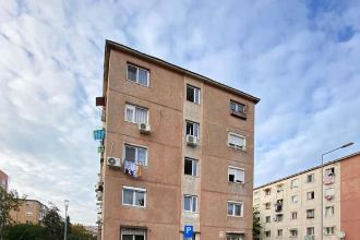 Garsoniera Arad zona Fortuna etaj 2