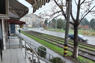 inchiriez spatiu comercial