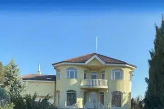 Casa de vanzare in zona linistita