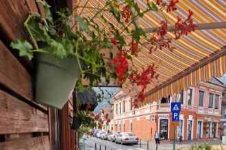 Cafenea -afacere la cheie - centrul Brasovului
