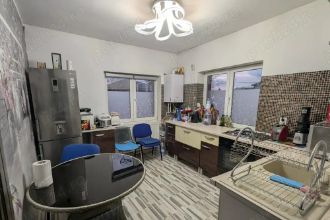 Vand casa duplex ?tefane?ti de sus
