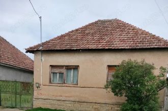 Vand casa batraneasca in Hidiselu de Dobresti