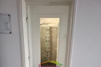 Apartament cu 2 camere semidecomandat in Baba Novac