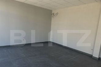 Spatiu industrial, 80 mp, parcare, zona Eroilor