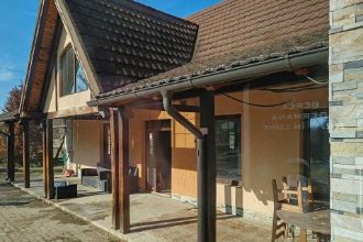 Casa de Vacanta (conac) Locatie Deosebita Oportunitate Afacere 