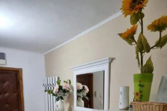 Ofer apartament spre inchiriere