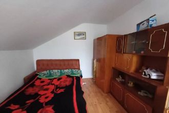Casa de vanzare