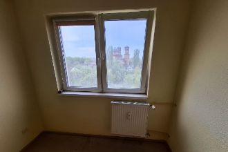 Vând apartament 3 camere
