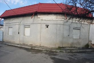 Casa de vanzare zona Port