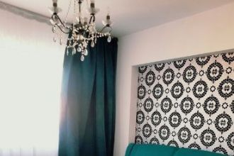Apartament 3 camere Alexandru cel Bun - mobilat si utilat complet, trimit video pe whatapp 