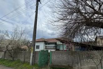 Vand casa in Fiscalia Ione?ti Valcea