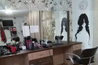 Spatiu comercial de inchiriat parter cu utilita?i