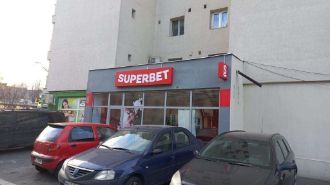 Spatiu comercial, 61.5 mp in P-ta Resita